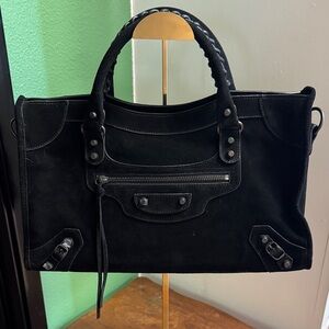 Elegant Black Handbag